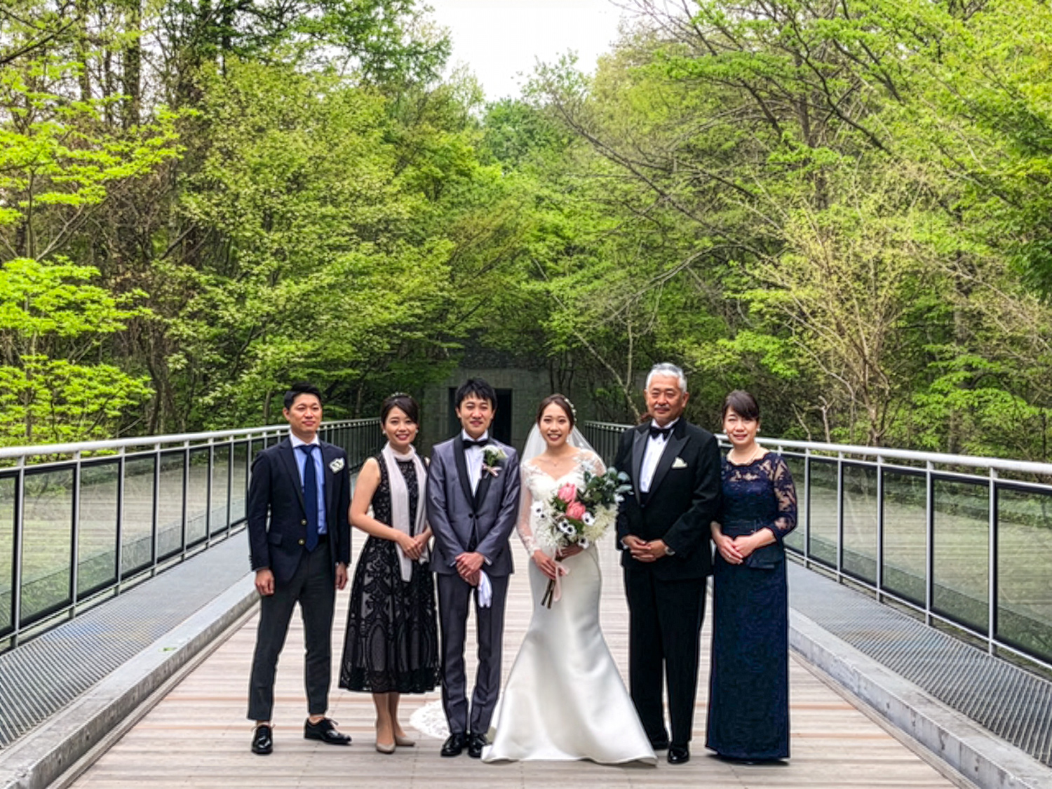 実際の結婚式 母親 フォーマルドレスL071ネイビー